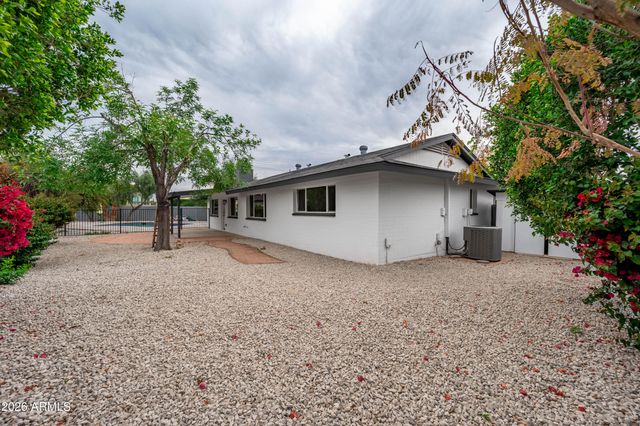 297 S HACIENDA Circle, Litchfield Park, AZ 85340