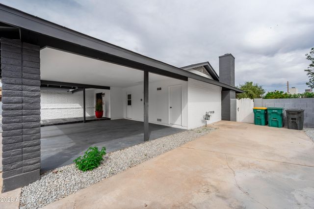 297 S HACIENDA Circle, Litchfield Park, AZ 85340