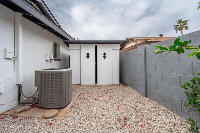 297 S HACIENDA Circle, Litchfield Park, AZ 85340