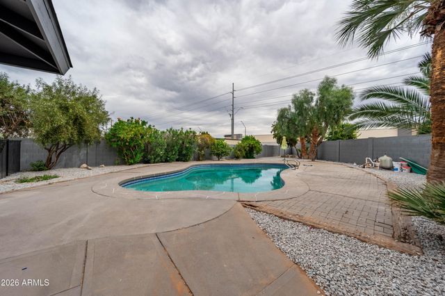 297 S HACIENDA Circle, Litchfield Park, AZ 85340