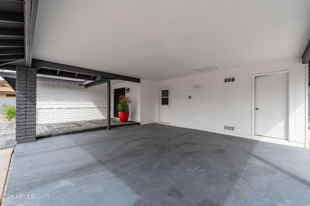 297 S HACIENDA Circle, Litchfield Park, AZ 85340