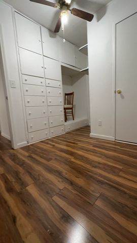 1204 S Mary St, Crane, TX 79731