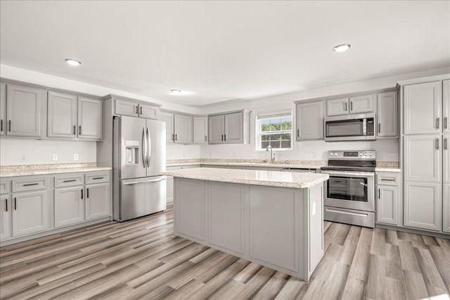 668 Slate Lick Road, London, KY 40741