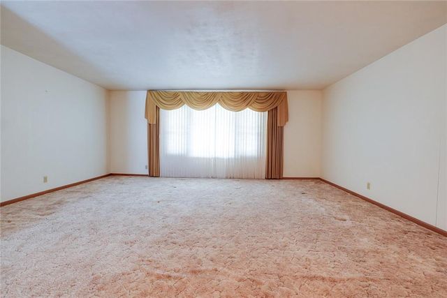 8304 Willow Way, Raytown, MO 64138