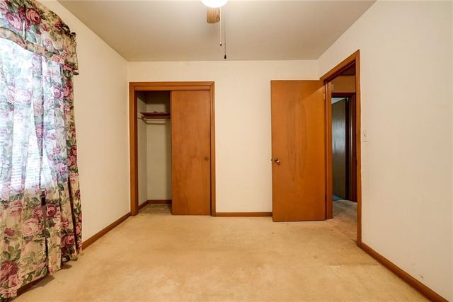 8304 Willow Way, Raytown, MO 64138