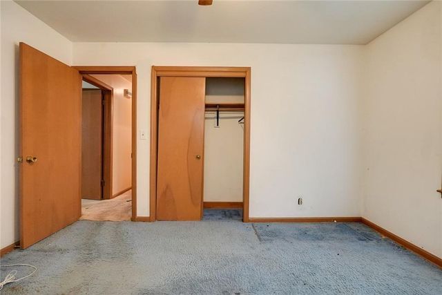 8304 Willow Way, Raytown, MO 64138