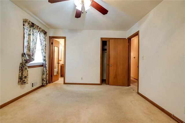 8304 Willow Way, Raytown, MO 64138