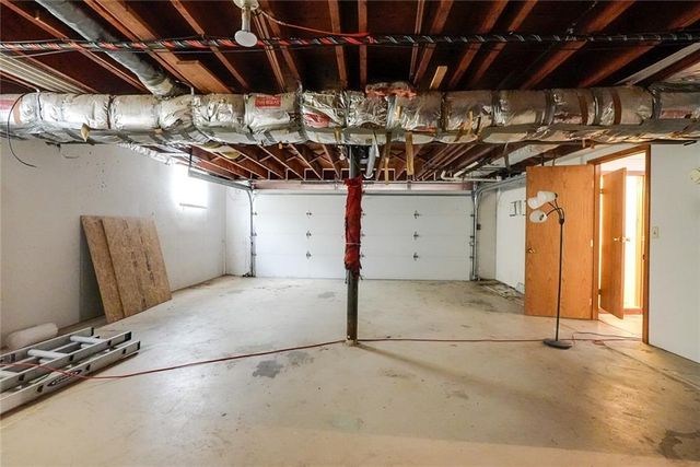 8304 Willow Way, Raytown, MO 64138