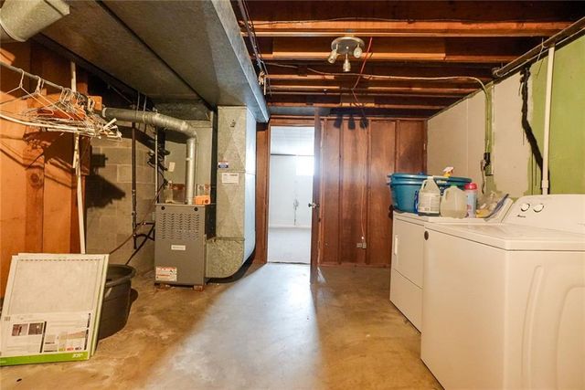 8304 Willow Way, Raytown, MO 64138