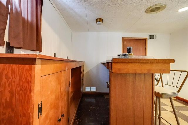 8304 Willow Way, Raytown, MO 64138