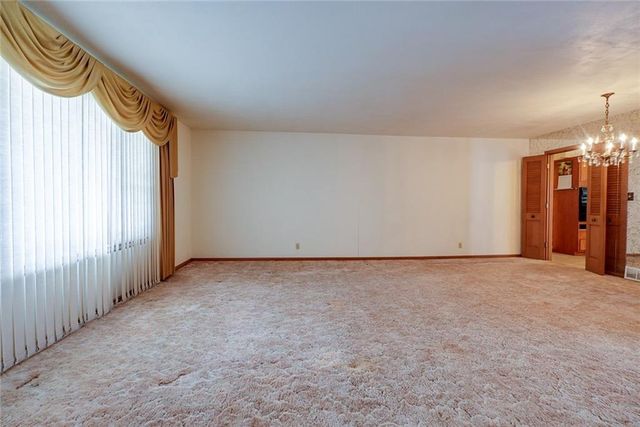 8304 Willow Way, Raytown, MO 64138