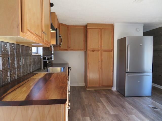 715 Mountain Meadow DR, Vinton, VA 24179