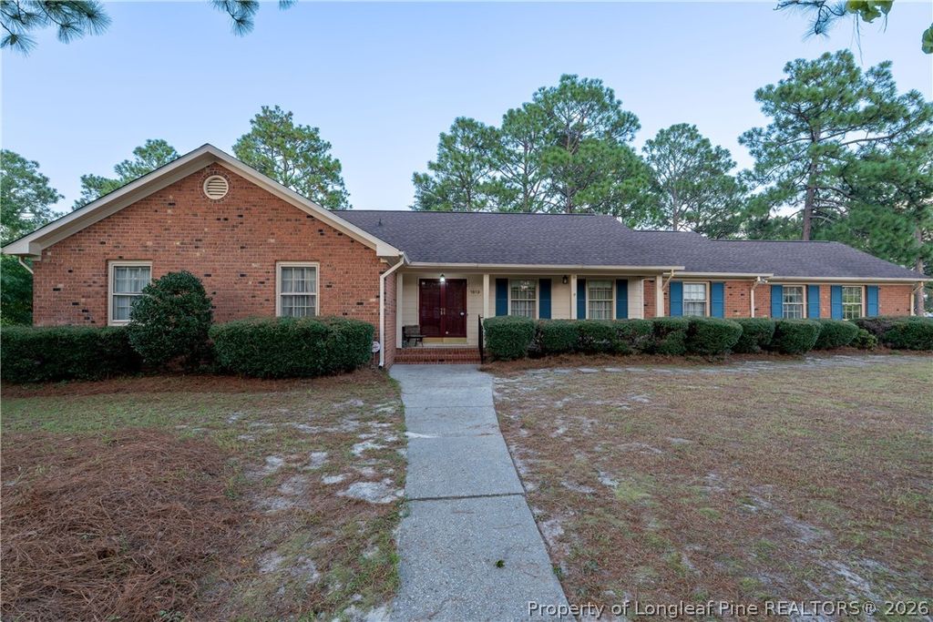 1813 Purdue Drive, Fayetteville, NC 28304 — exterior