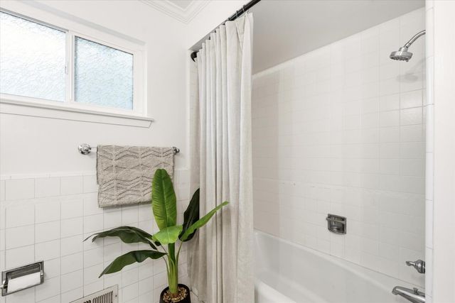 2725 Morley Way, Sacramento, CA 95864