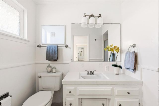 2725 Morley Way, Sacramento, CA 95864