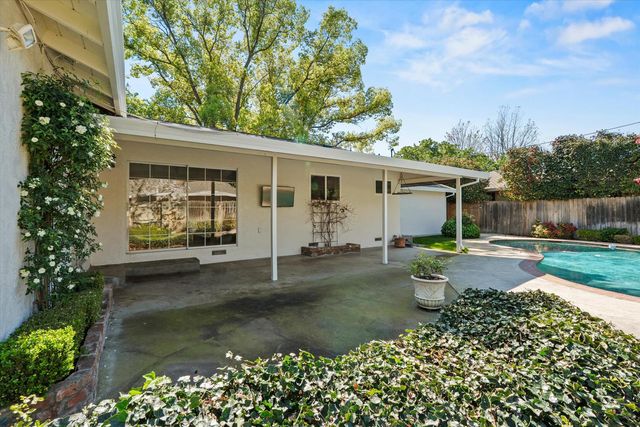 2725 Morley Way, Sacramento, CA 95864