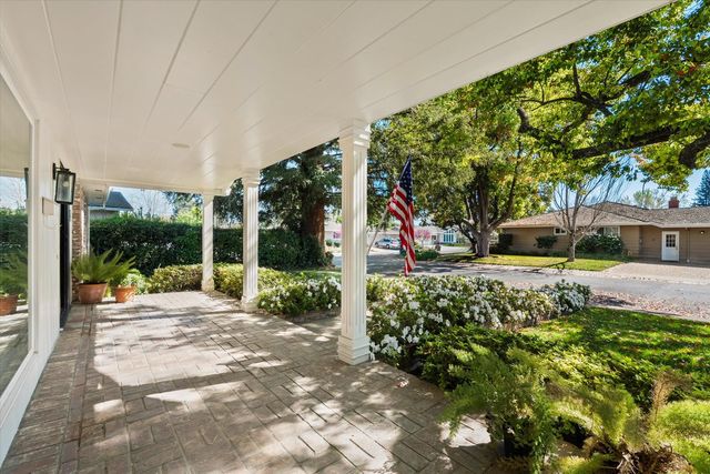 2725 Morley Way, Sacramento, CA 95864