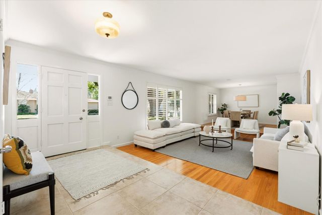 2725 Morley Way, Sacramento, CA 95864