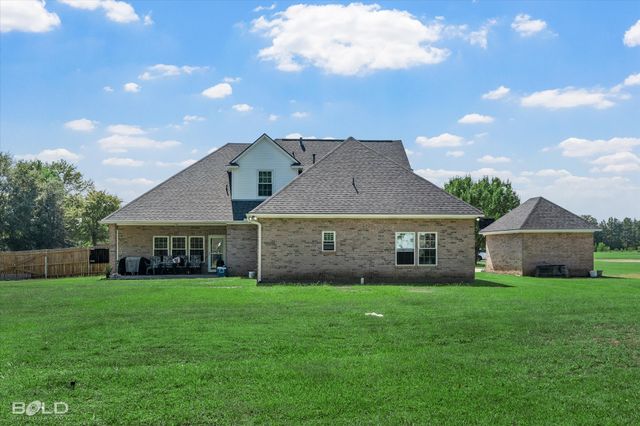 5882 Sunset Trace Drive, Keithville, LA 71047