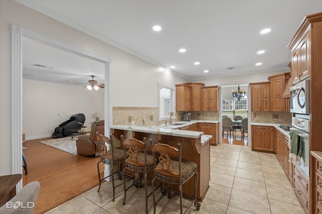 5882 Sunset Trace Drive, Keithville, LA 71047