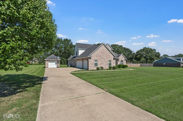 5882 Sunset Trace Drive, Keithville, LA 71047