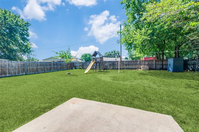 6504 Kary Lynn Drive N, Watauga, TX 76148