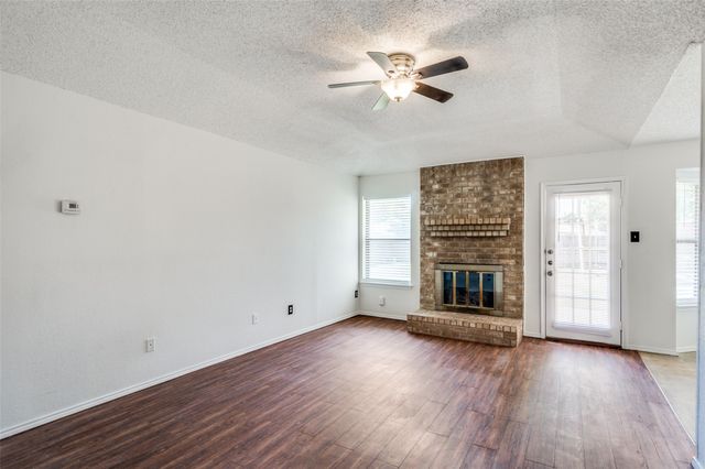 6504 Kary Lynn Drive N, Watauga, TX 76148