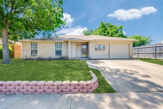 6504 Kary Lynn Drive N, Watauga, TX 76148