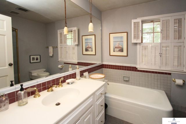 7100 Lincolnshire Road, Lincoln, NE 68506