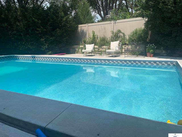 7100 Lincolnshire Road, Lincoln, NE 68506