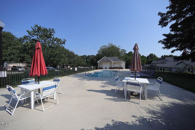 2742 Andover Glen Road, Raleigh, NC 27604