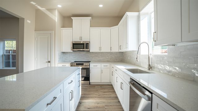 5426 Van Horn Drive, Granbury, TX 76048