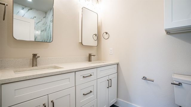 5426 Van Horn Drive, Granbury, TX 76048