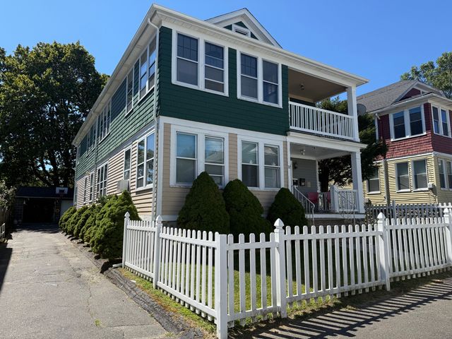 30 York Street 2, Waterbury, CT 06704