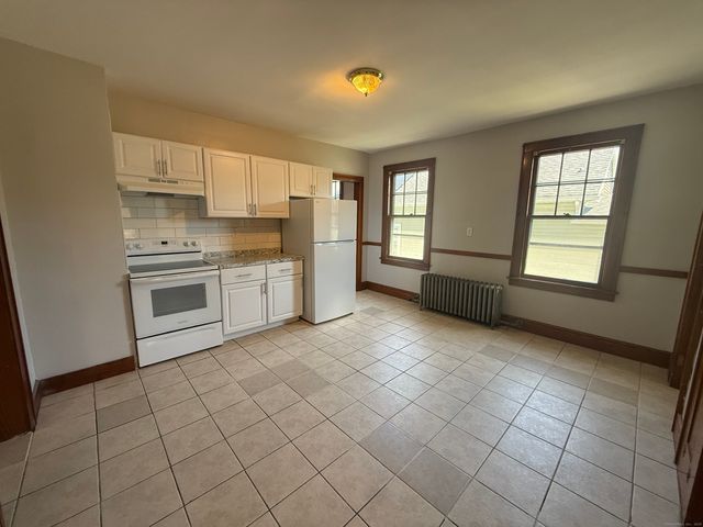 30 York Street 2, Waterbury, CT 06704