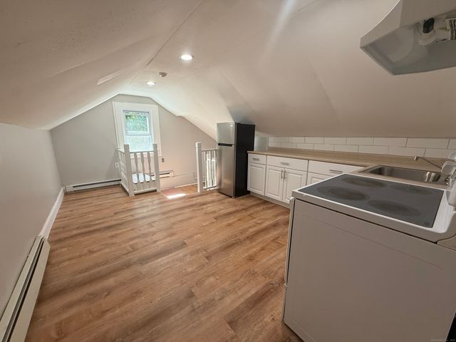 30 York Street 2, Waterbury, CT 06704