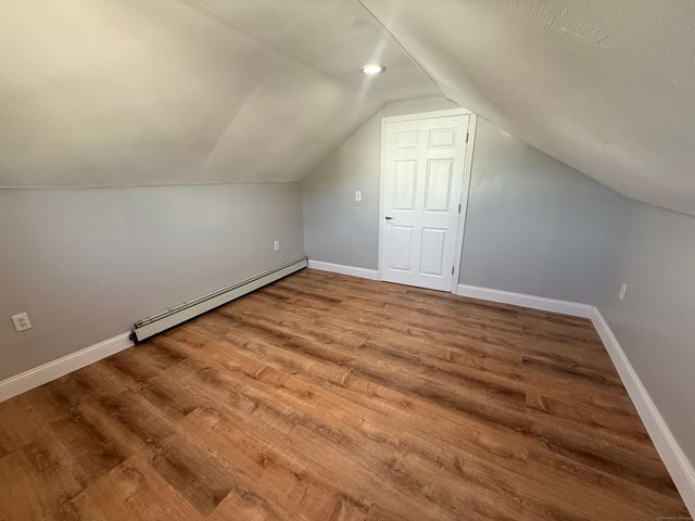 30 York Street 2, Waterbury, CT 06704