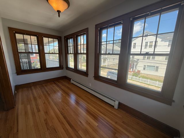 30 York Street 2, Waterbury, CT 06704