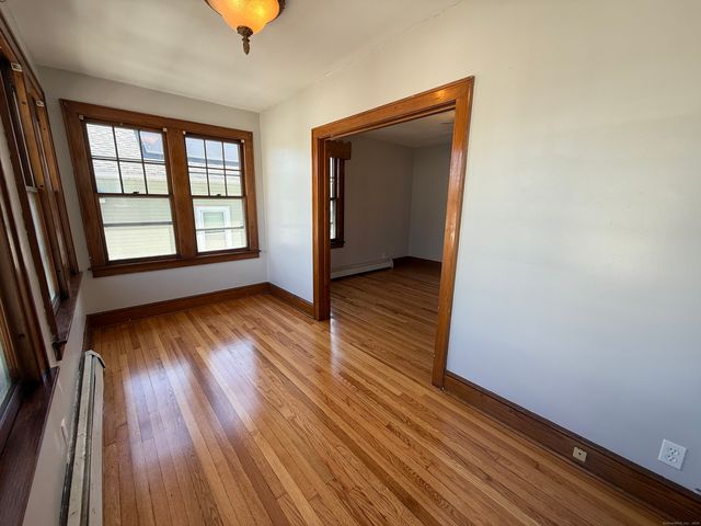 30 York Street 2, Waterbury, CT 06704