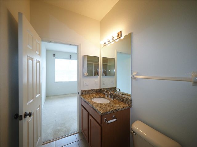 3617 PARKRIDGE CIRCLE 11-202, Sarasota, FL 34243