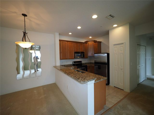 3617 PARKRIDGE CIRCLE 11-202, Sarasota, FL 34243