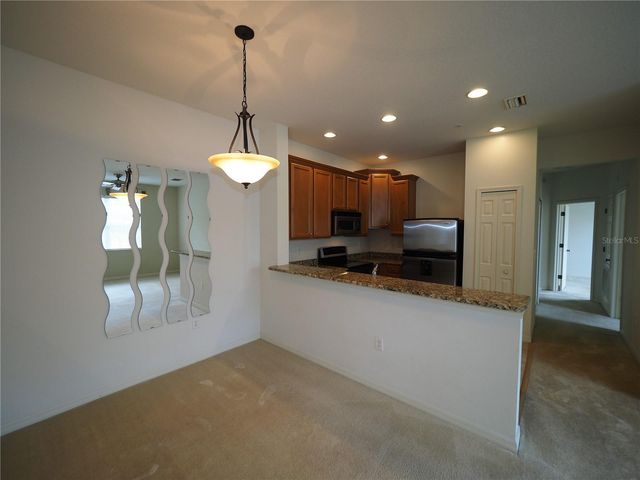 3617 PARKRIDGE CIRCLE 11-202, Sarasota, FL 34243