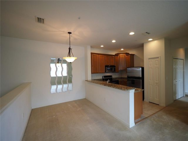 3617 PARKRIDGE CIRCLE 11-202, Sarasota, FL 34243