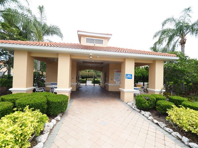 3617 PARKRIDGE CIRCLE 11-202, Sarasota, FL 34243