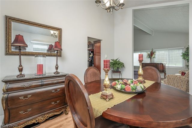 5941 Stow Road, Hudson, OH 44236