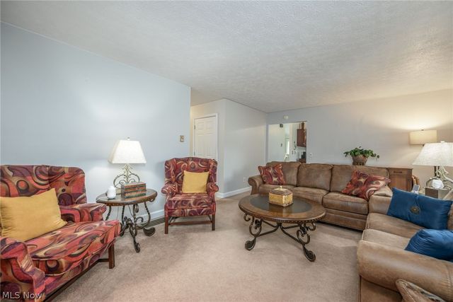 5941 Stow Road, Hudson, OH 44236