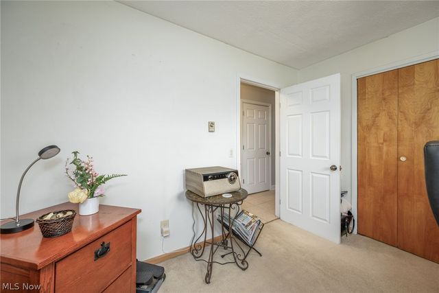 5941 Stow Road, Hudson, OH 44236