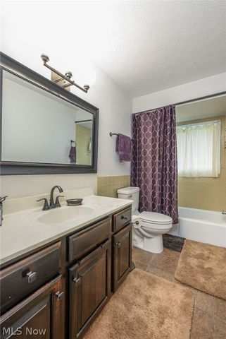 5941 Stow Road, Hudson, OH 44236