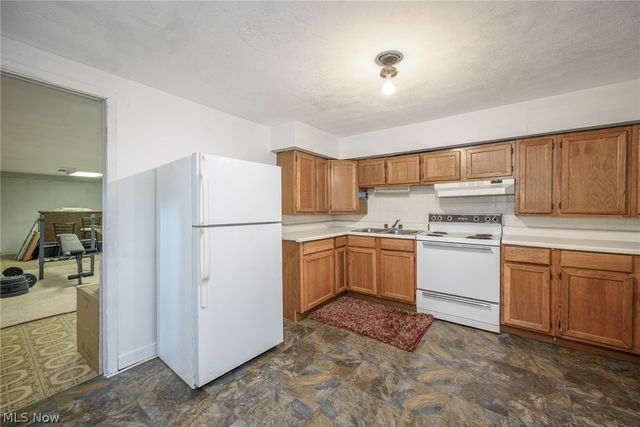 5941 Stow Road, Hudson, OH 44236