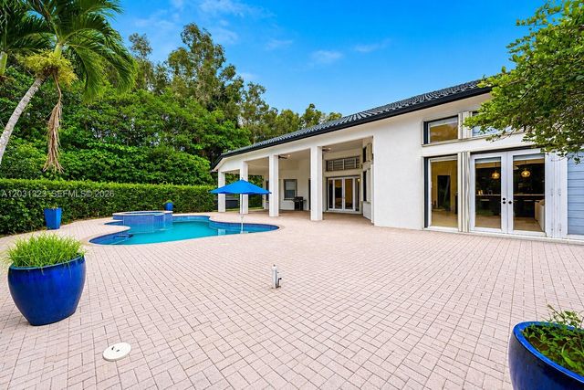 10961 SW 31st Street, Davie, FL 33328